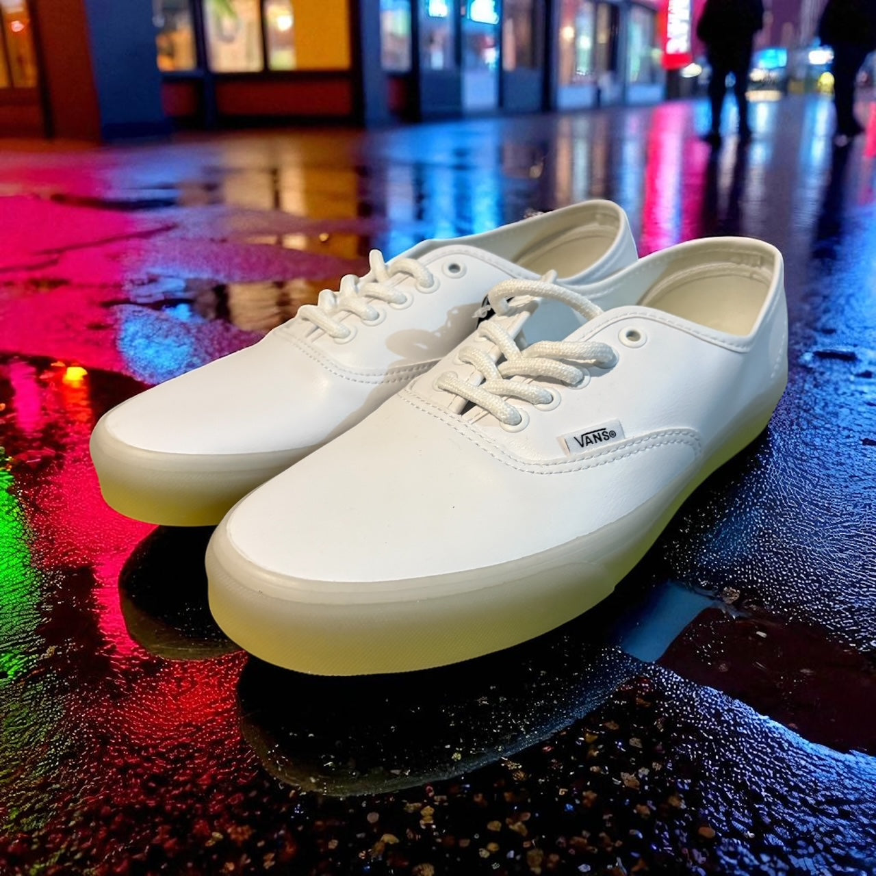 Vans authentic resale Old Skool Glow in the dark mens trainer UK 8.5 no box