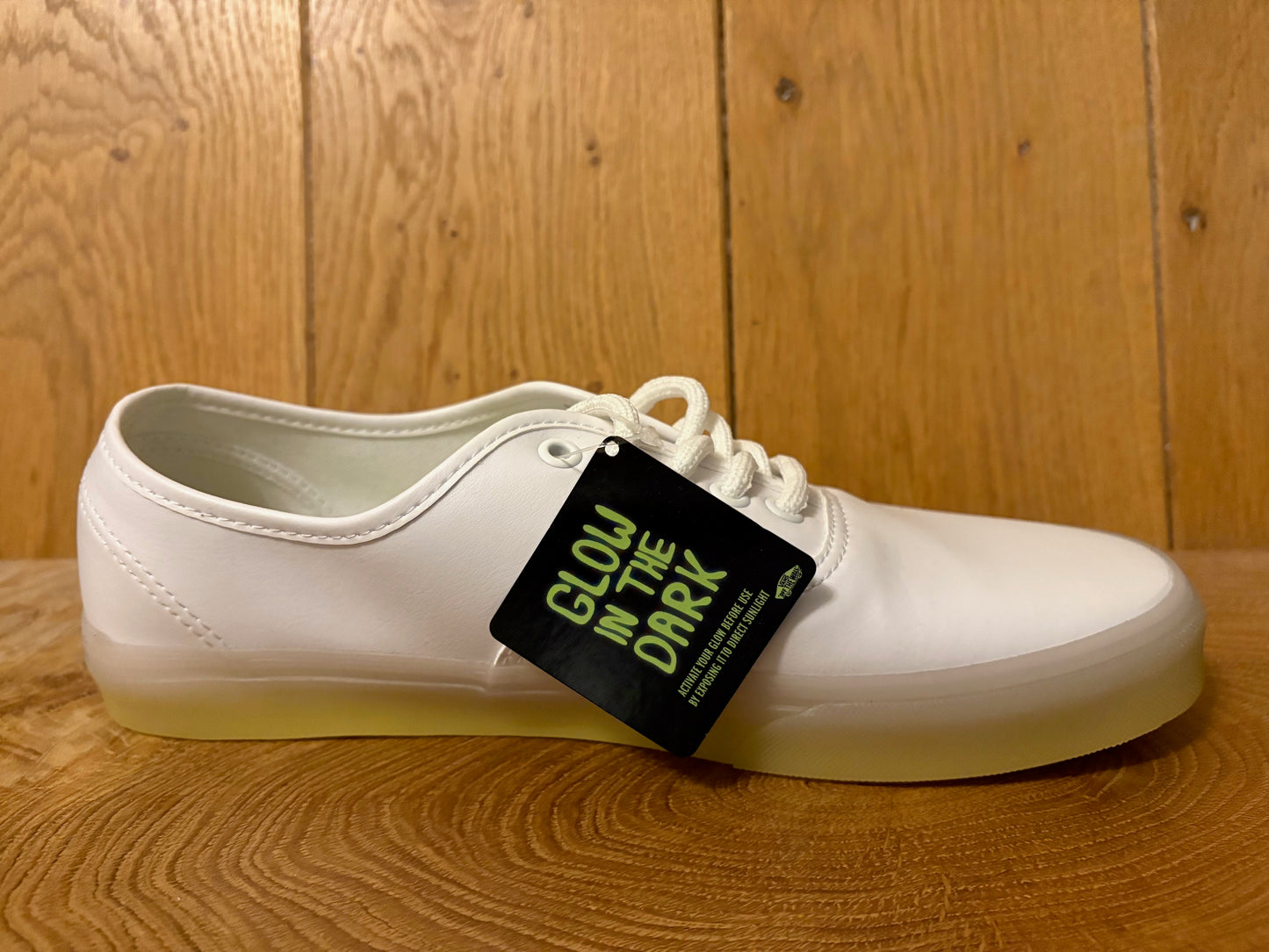 Vans authentic resale Old Skool Glow in the dark mens trainer UK 8.5 no box