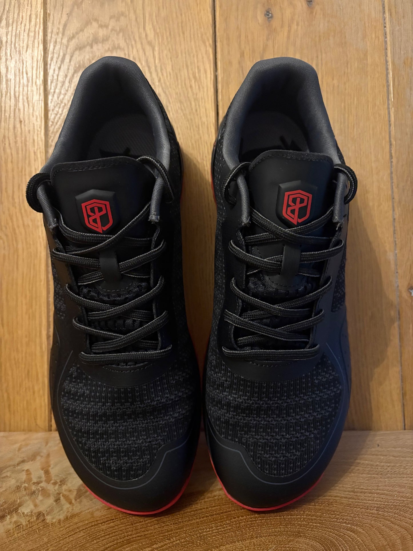 Born Primitive Savage 1 training shoe red/black Mens UK 11 new boxed