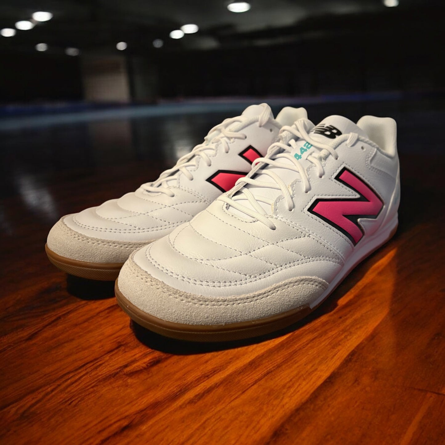 New Balance MS42IWH2 442 V2 Mens UK 9.5 authentic resale indoor football trainer new boxed
