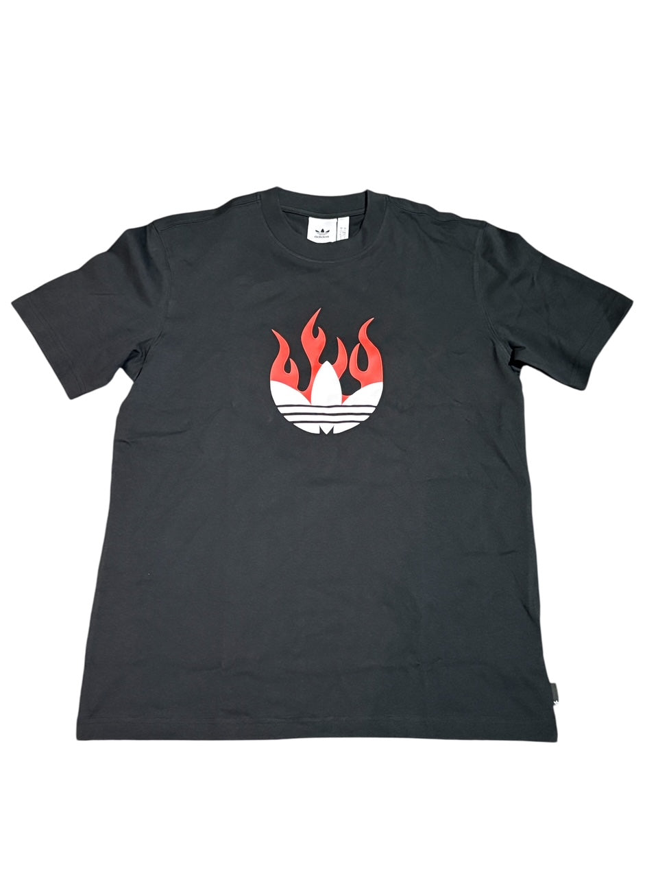 Adidas authentic resale Mens small black Flame logo T-shirt new with tags (E2V)
