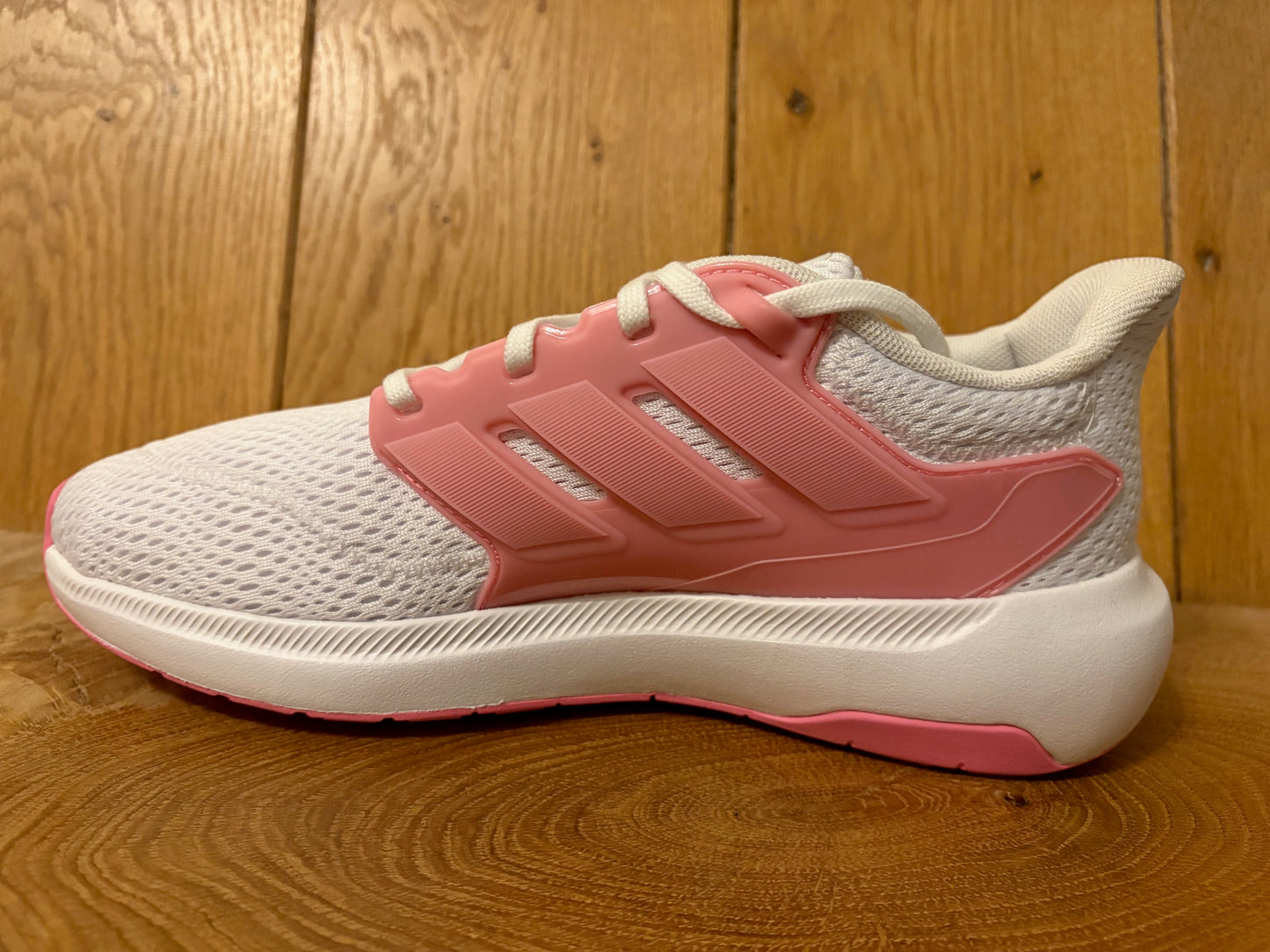 Adidas Ultimashow 2.0 Junior girls UK 6 running shoe new boxed