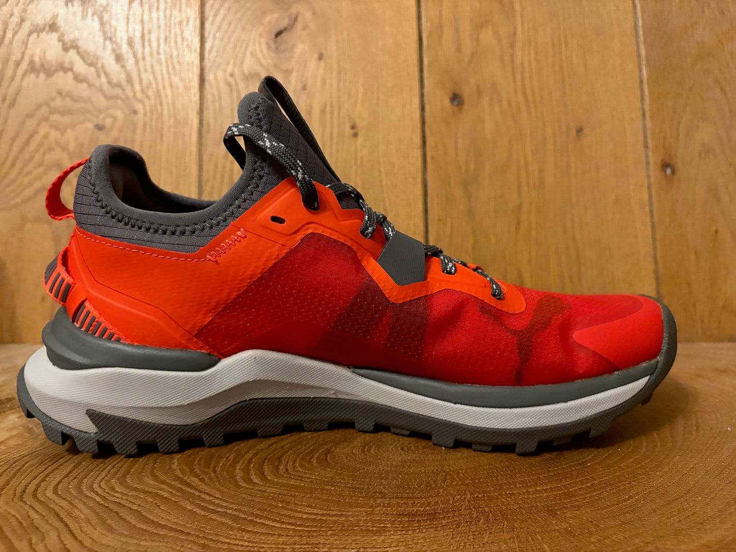 PUMA 195504 Voyage Nitro Trail runner trainer UK 7.5 Euro 41 authentic resale no box