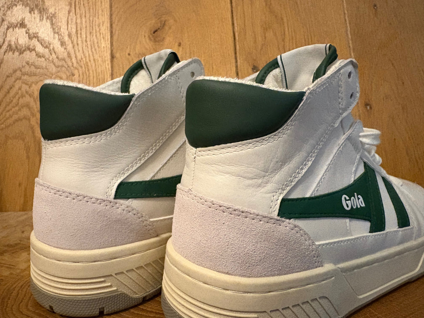 Gola authentic resale Allcourt cmb534 UK 7 Euro 41 high top shoe in white no box