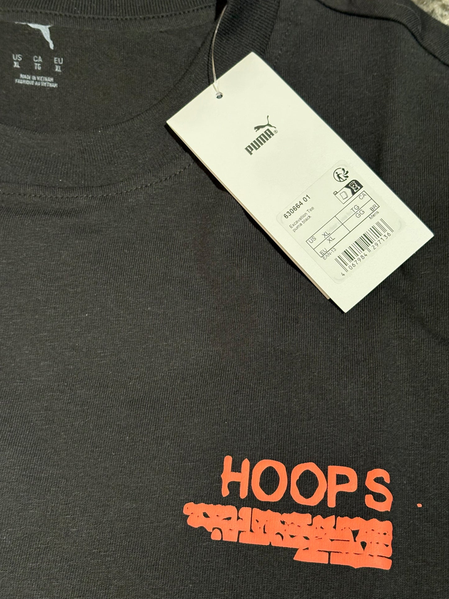 PUMA authentic resale 630664 01 Mens XL Basketball themed T-shirt (E2V)