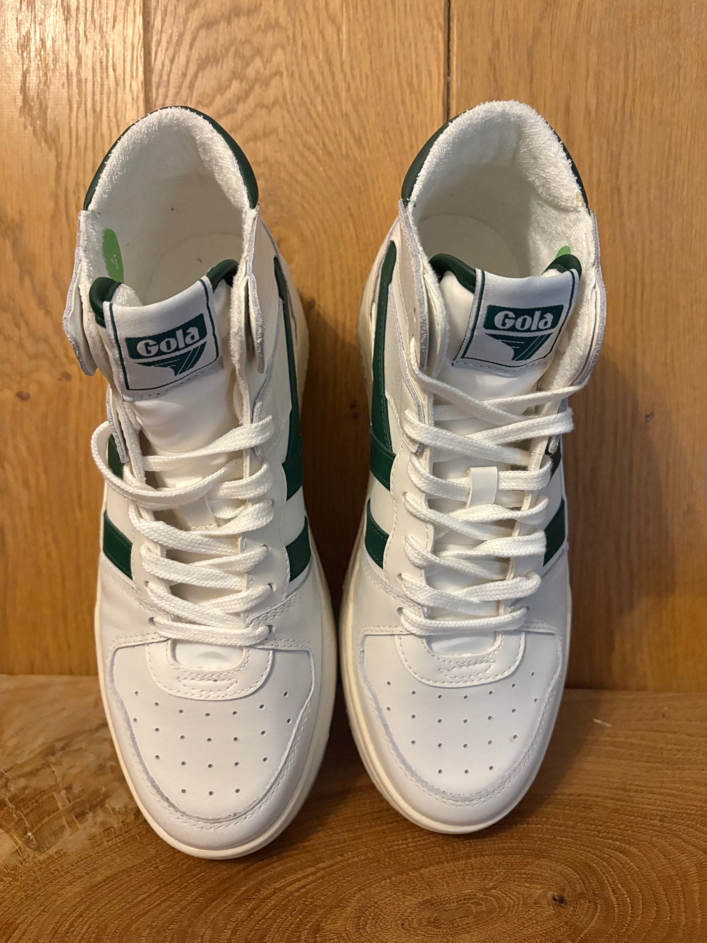 Gola authentic resale Allcourt cmb534 UK 7 Euro 41 high top shoe in white no box