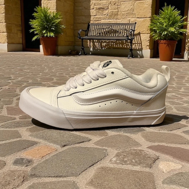 VANS Authentic resale white leather sneaker UK 6 Euro 39 ex diaplay pair no box